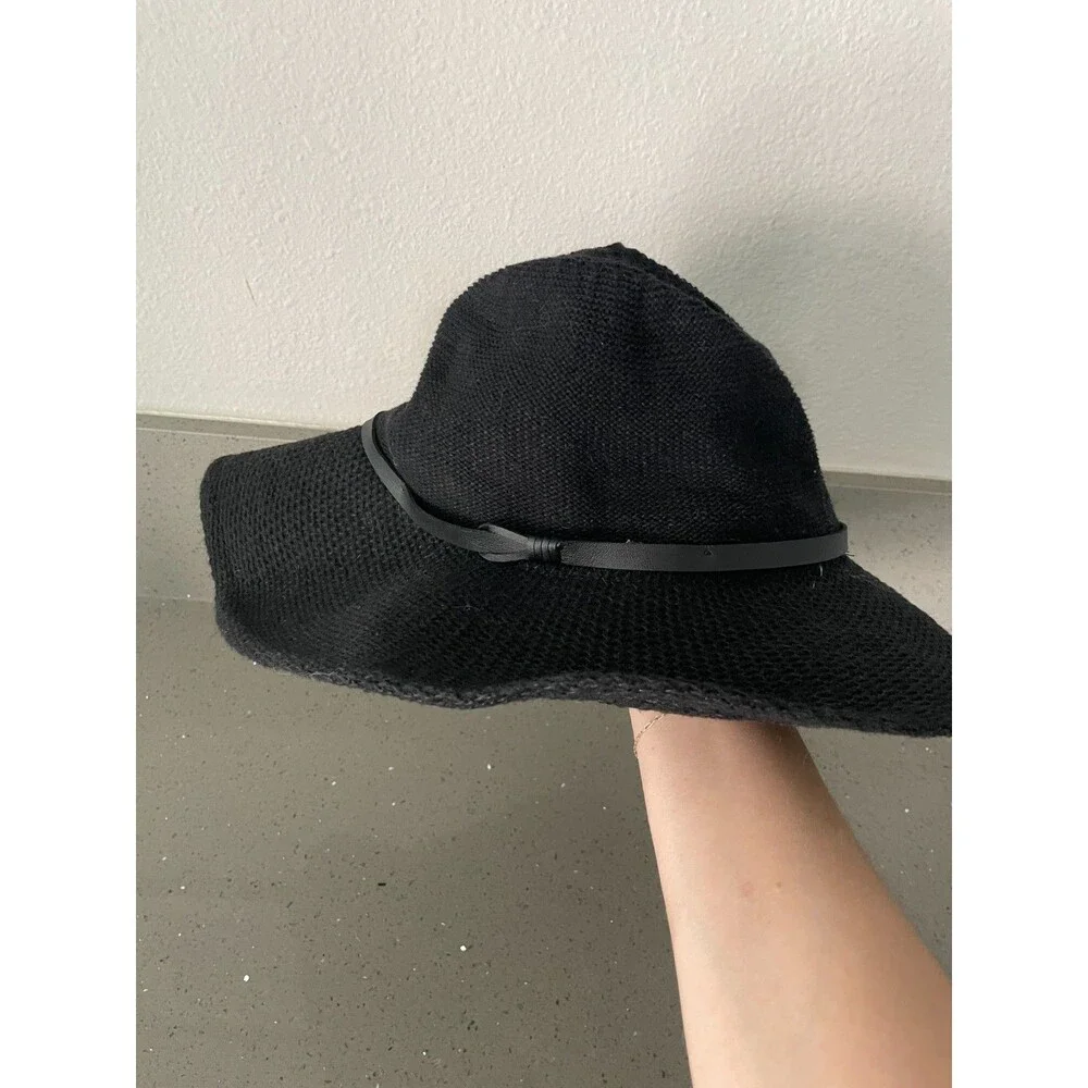 Urban Outfitters NWT Floppy Brim Hat - Black New One size straw sun hat